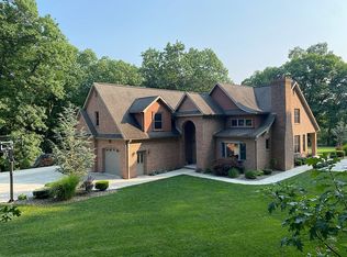 464 Quartz Ln, Altoona, PA 16601