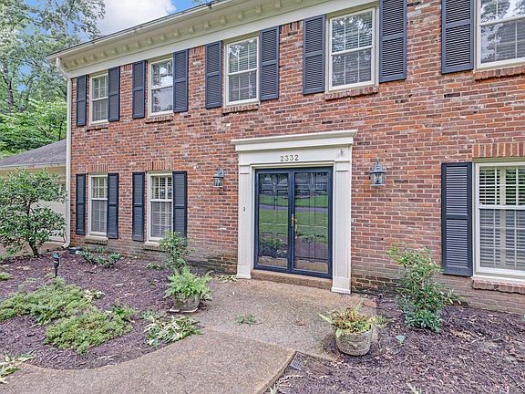 2nd image of 2332 Holly Grove Dr