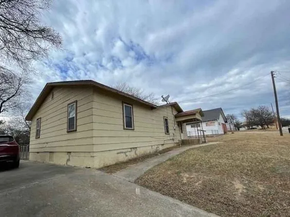 41 G St SE, Ardmore, OK 73401
