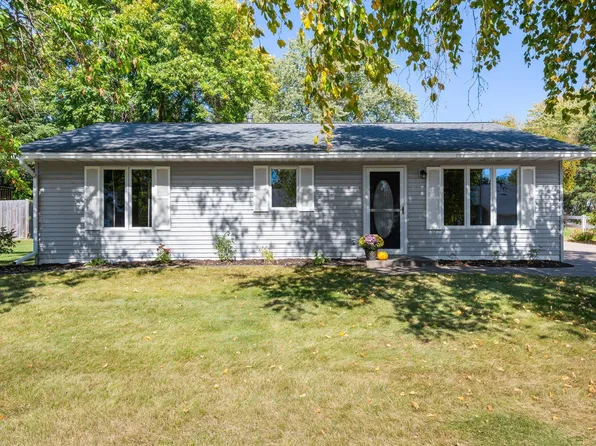 1434 2nd Ave SE, Cambridge, MN 55008