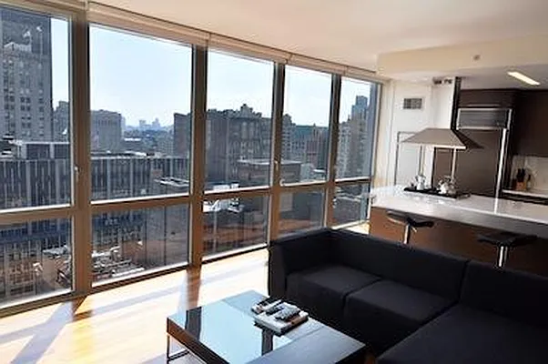 Rented by (Legacy) Elegran | media 12