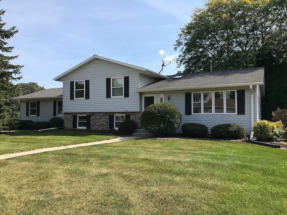 1st image of W233N7108 Blacksmith Ct