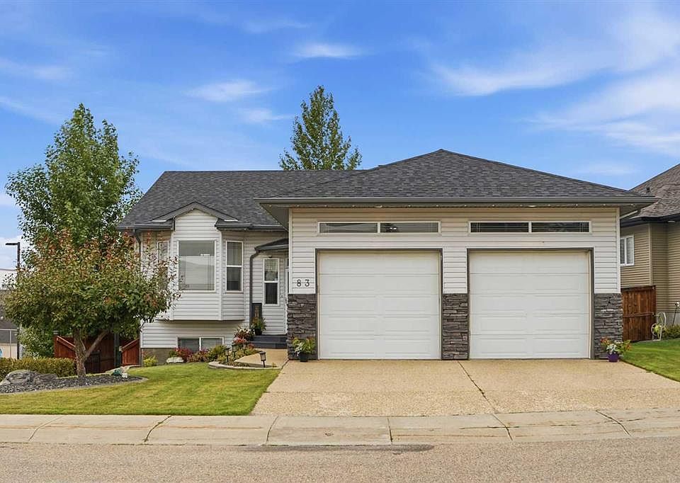 1st image of 83 E Irving Cres