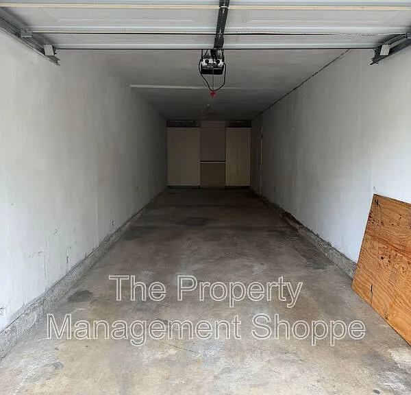 2758 Bolker Dr — Photo 16