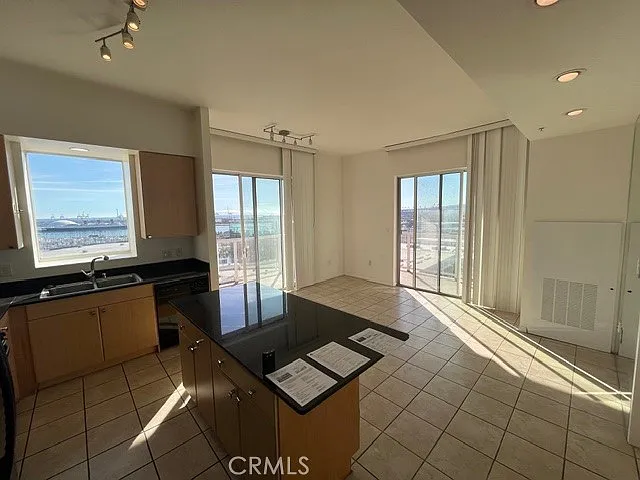 Building Photo - 388 E Ocean