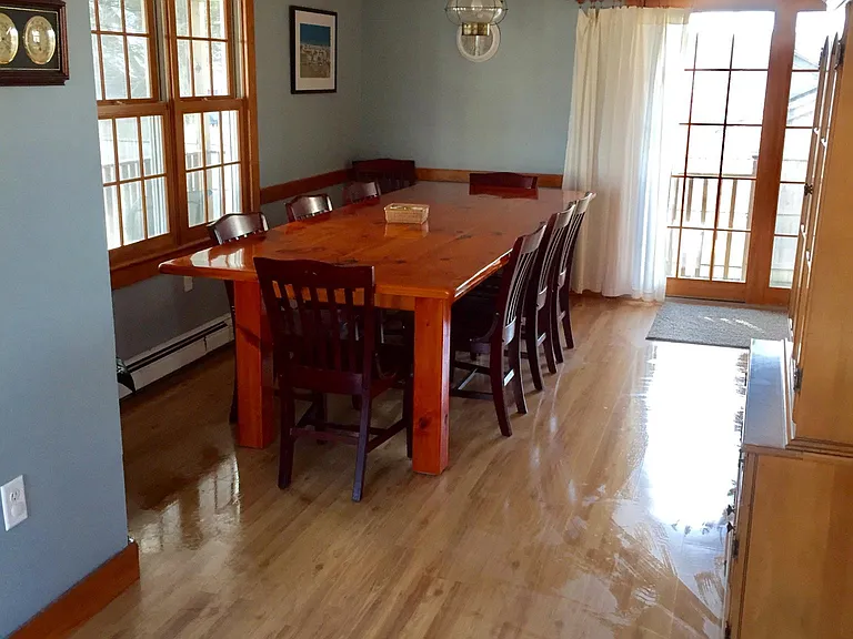 52 Ocean Rd N — Photo 5
