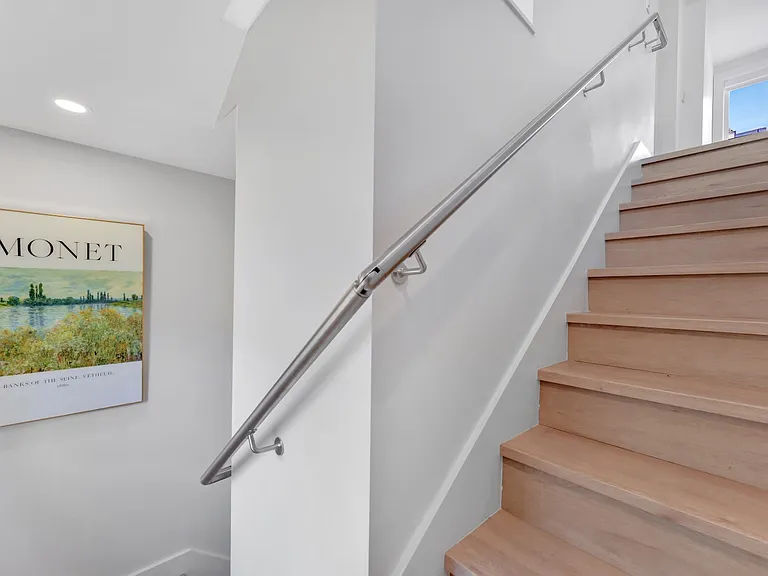 957 Nicola St #201 — Photo 9