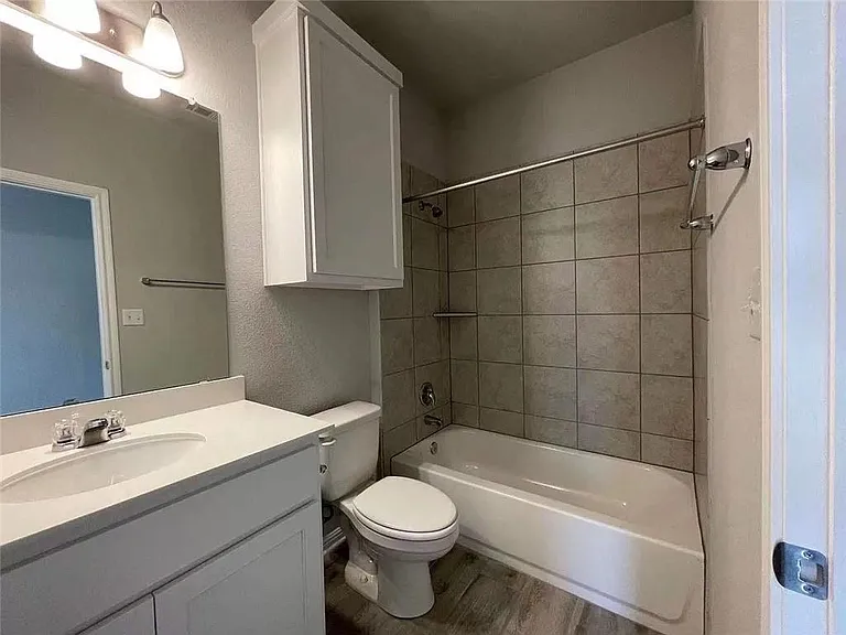 2205 Arendale Dr — Photo 7