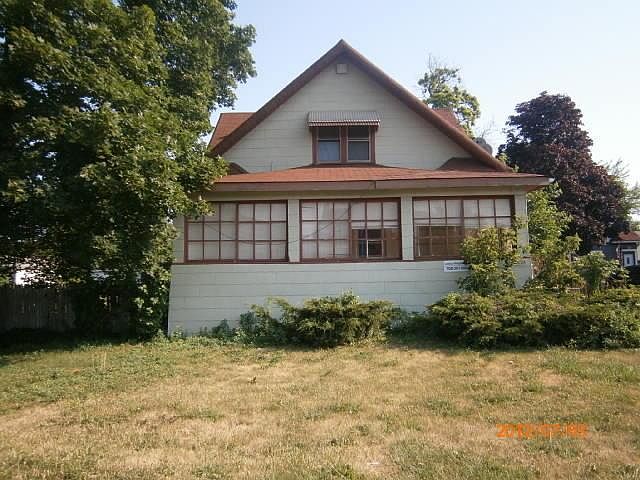 Building Photo 4