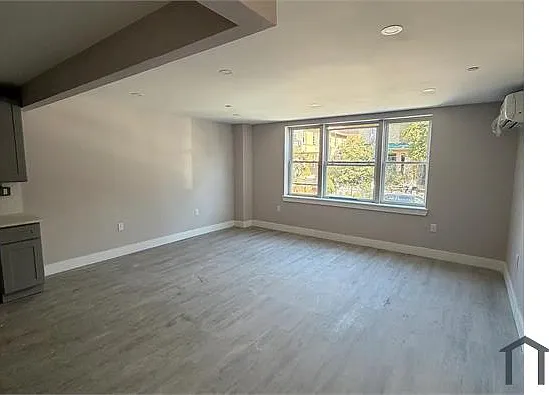 2797 Webb Ave #3A — Photo 7