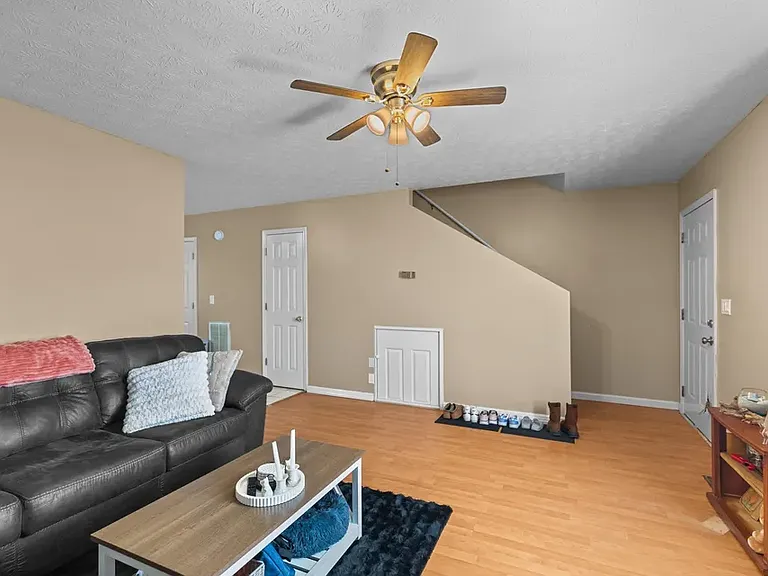 730 N Haun Dr #730 — Photo 2
