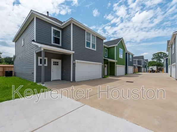 8202 Homewood Ln #A, Houston, TX 77028