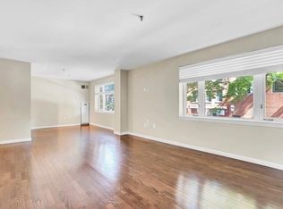 350 North St #1002, Boston, MA 02113