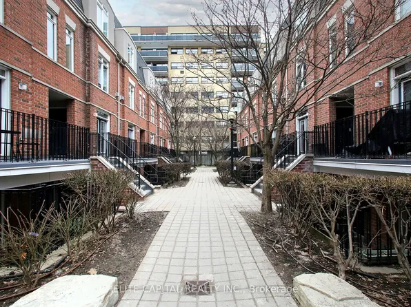 415 Jarvis St Unit 369, Toronto, ON M4Y 3C1