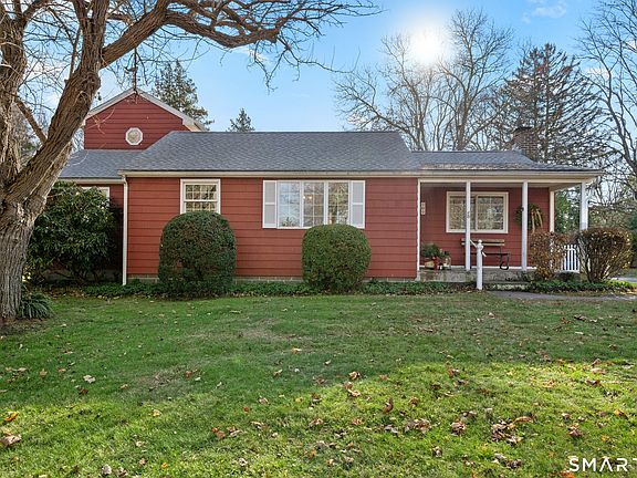 2nd image of 105 Old North Road