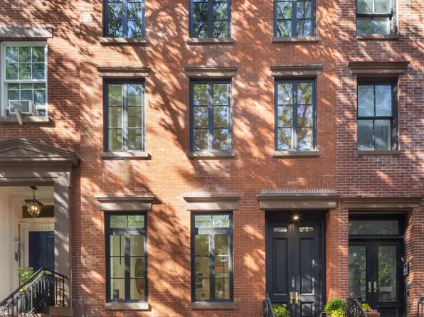 137 West 13th Street image 1 of 23