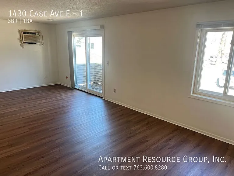 1430 Case Ave E #1 — Photo 3