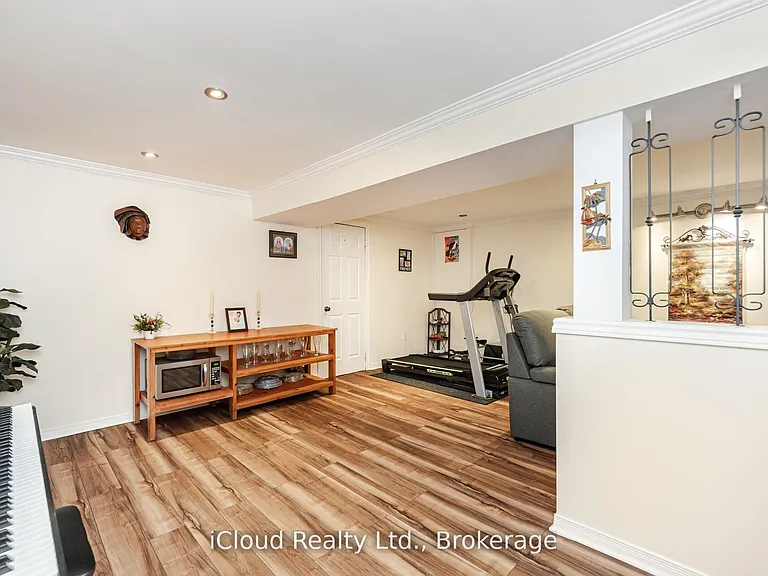 1615 Sir Montys Dr — Photo 29