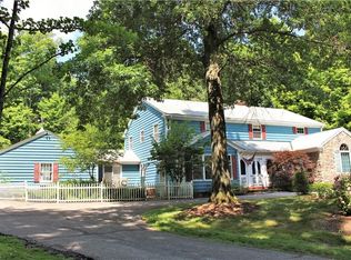 1830 Woodstock Rd, Gates Mills, OH 44040