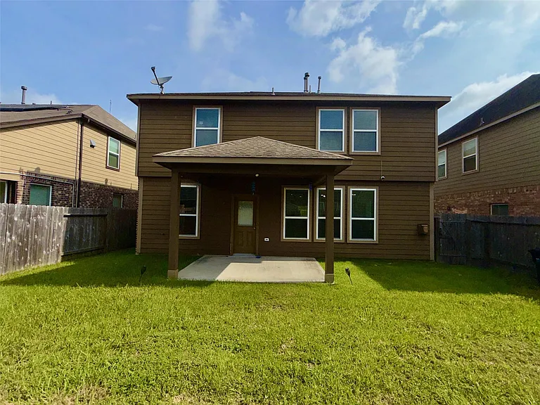 2623 Hunters Side Trl — Photo 24