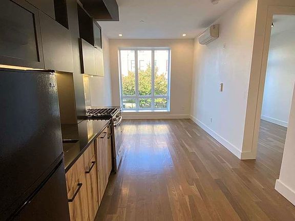 2nd image of 1052 Dean St #2L