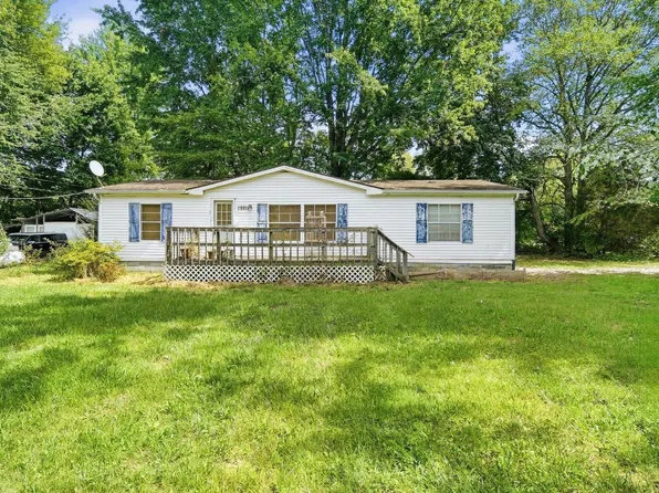 1921 Amiott Ln, Mount Orab, OH 45154