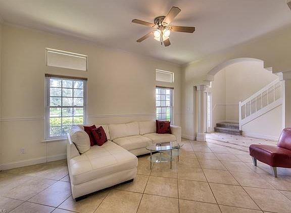 3rd image of 3904 Hidden Acres Cir S