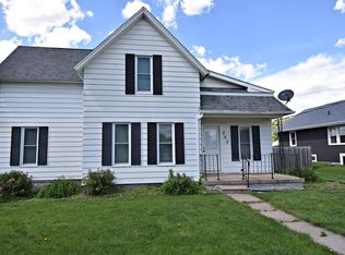 305 Hawley St, Jesup, IA 50648