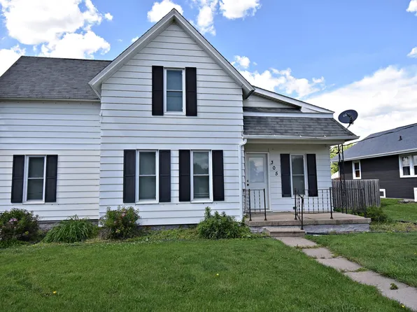 305 Hawley St, Jesup, IA 50648
