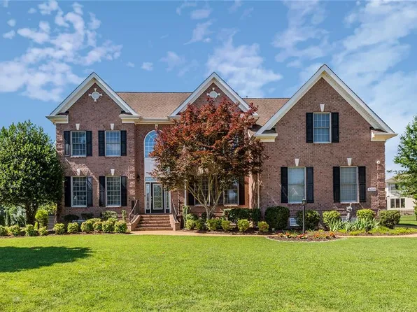 3033 N James Dr, Suffolk, VA 23435