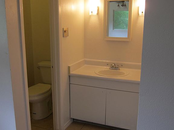 5th image of 327 Cherrywood Ln
