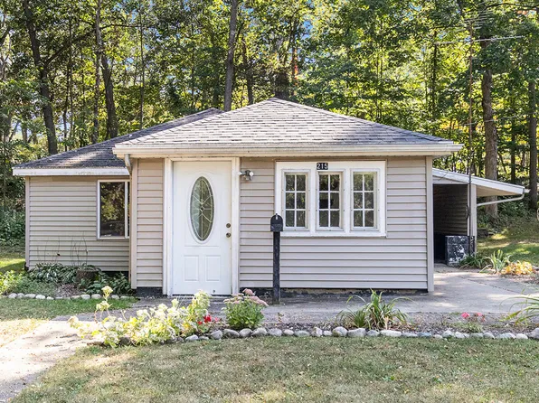 215 Delano St, Allegan, MI 49010