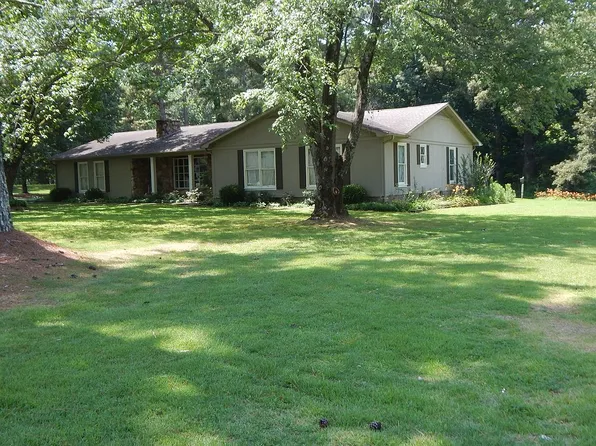 102 Tuckahoe Cv, Jackson, TN 38305