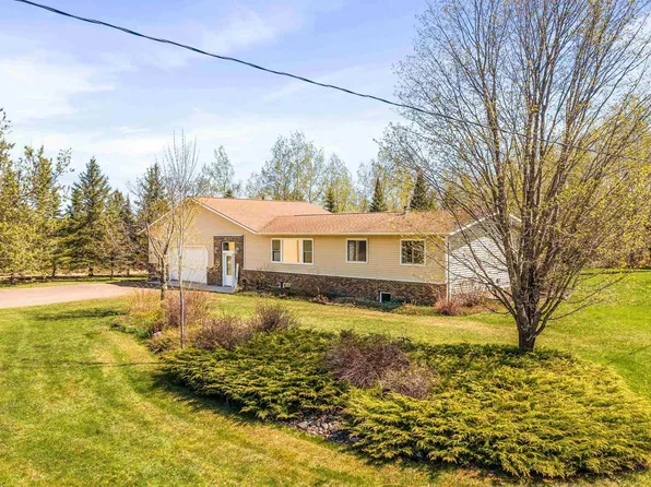 226 Marks Rd, Esko, MN 55733