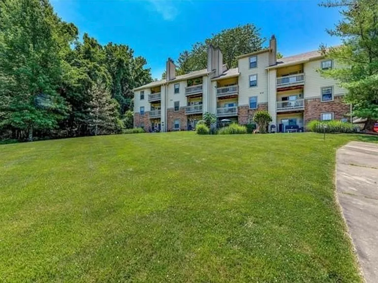 2218 Canyonlands Dr #F — Photo 23