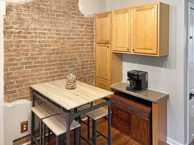 611 Hickory St — Photo 10