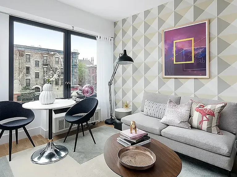 237 11th St #2J — Photo 2