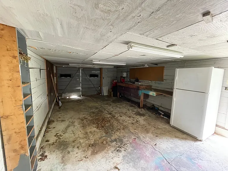 116 Ham St — Photo 16