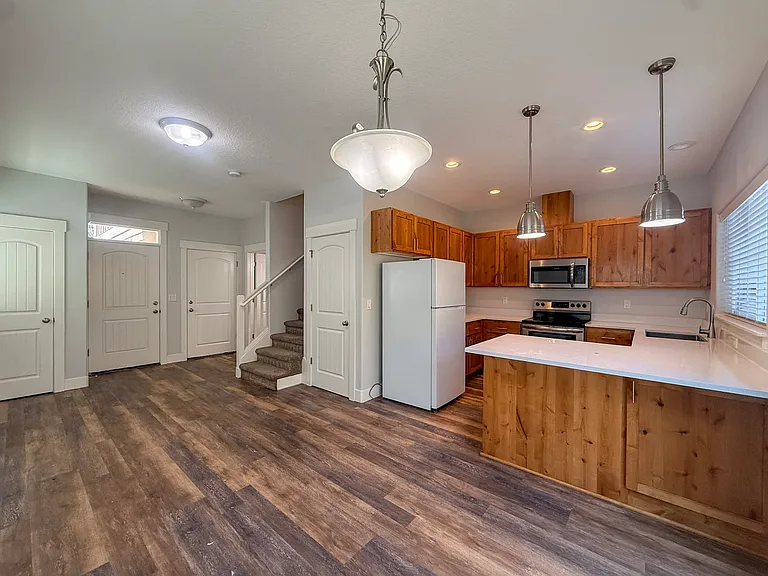 1069 Big Fir Pl S — Photo 6