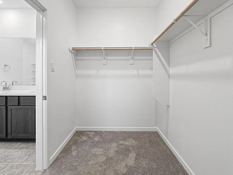 9710 Rialto Heights Dr — Photo 18