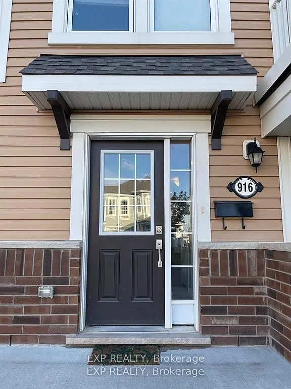 2 bed, $2,500 — Photo 2