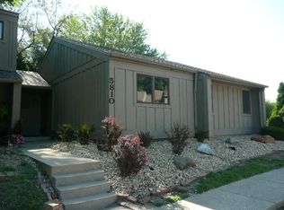 5810 N Old Hickory Ln, Peoria, IL