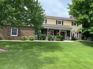 1216 Berwyn St, Spring Grove, IL 60081