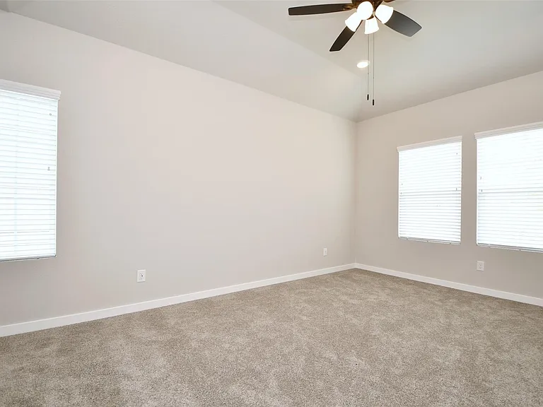 4212 Lyons Fall Dr — Photo 20