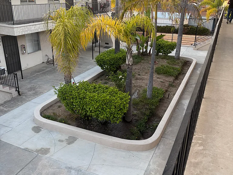 7033 Boulevard Dr #16 — Photo 15