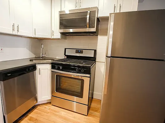 Rented by RELI.NOW CORP | media 8