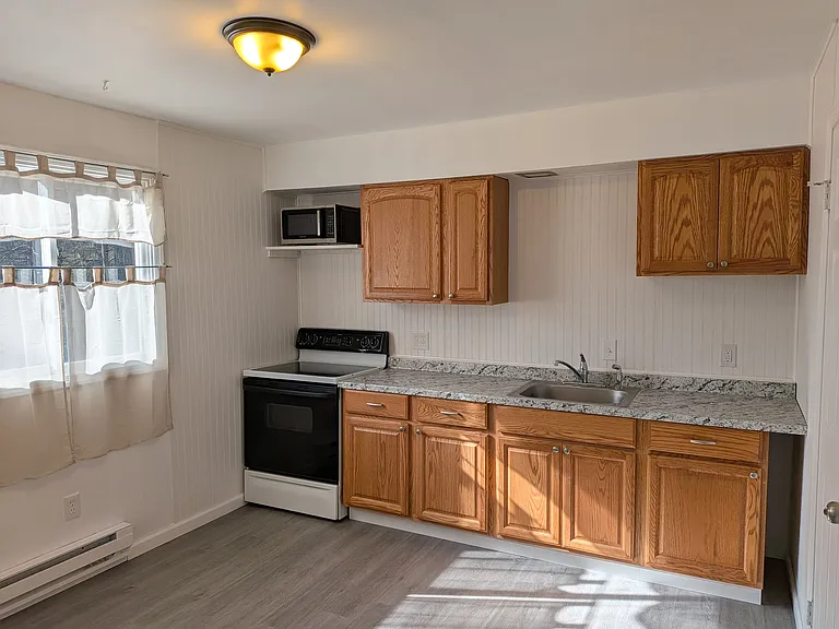 58 Hoffman Rd #1 — Photo 1