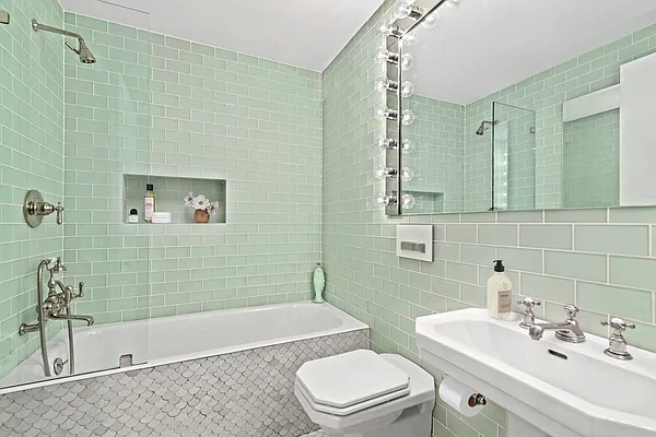 Rented by Brown Harris Stevens | media 21