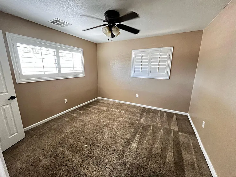 1270 W Brighton Ave — Photo 14