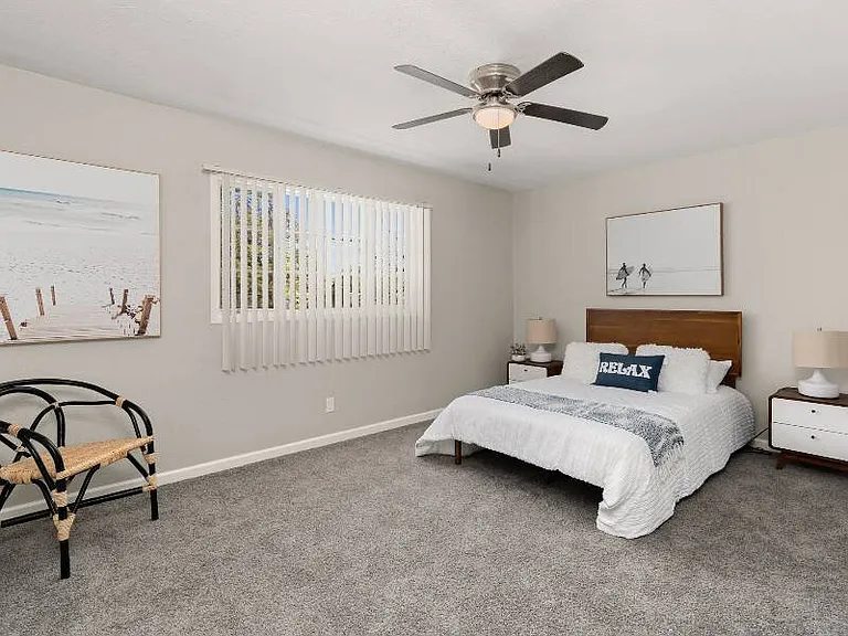 Nob Hill Apartments — Photo 7